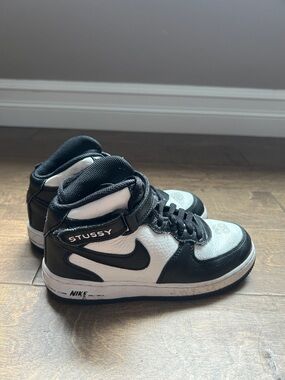Nike x Stussy Kids Black and White High-Top Sneakers